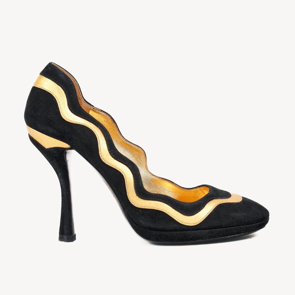 Prada SS/08 Black & Gold Suede Wavy-Stripe Scalloped Heels